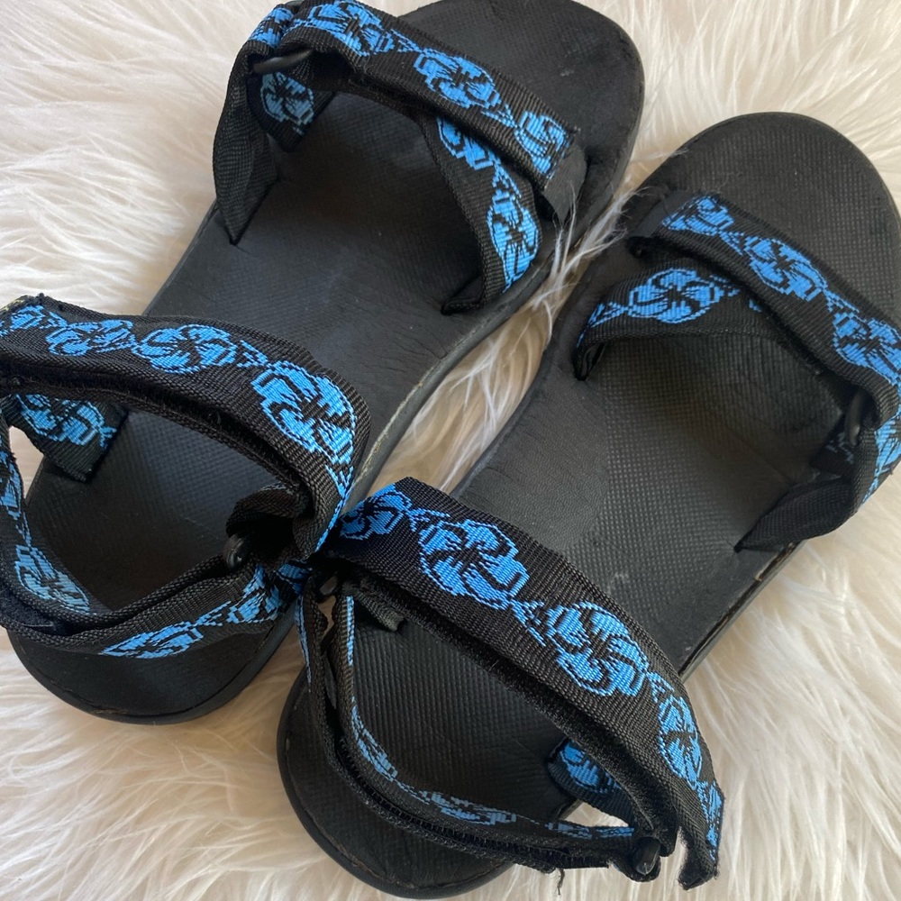 ECSA sandals with floral design    Vintage🌺🌺🌺